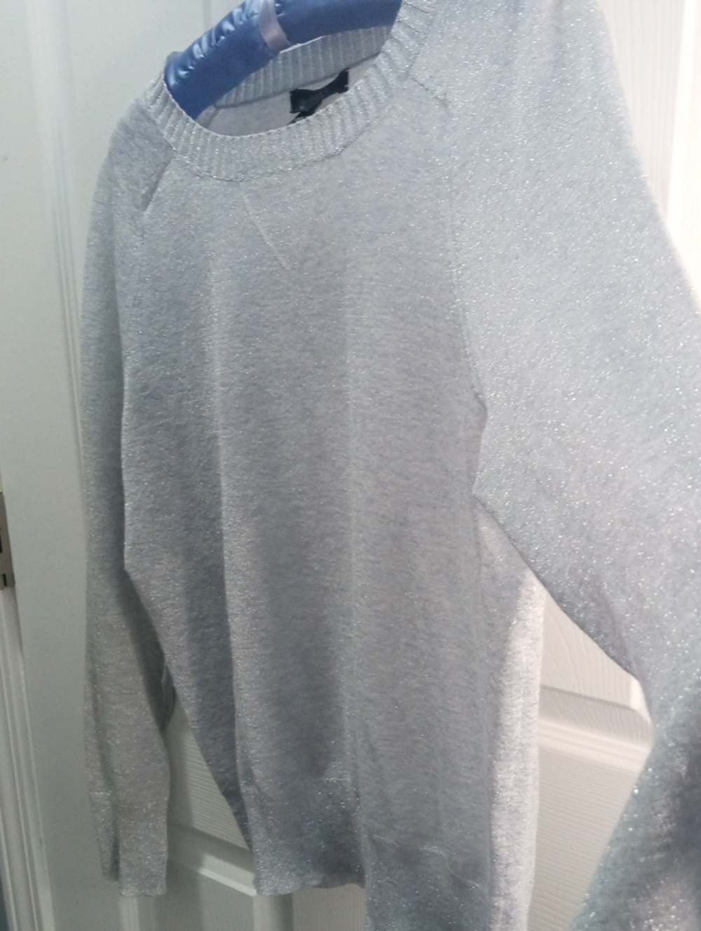 J.CREW LIGHT WEIGHT SWEATER - Picture 6 of 8